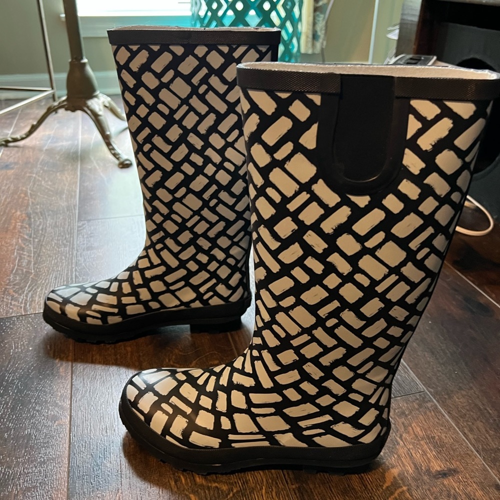 Sierra Rain Boots never worn.